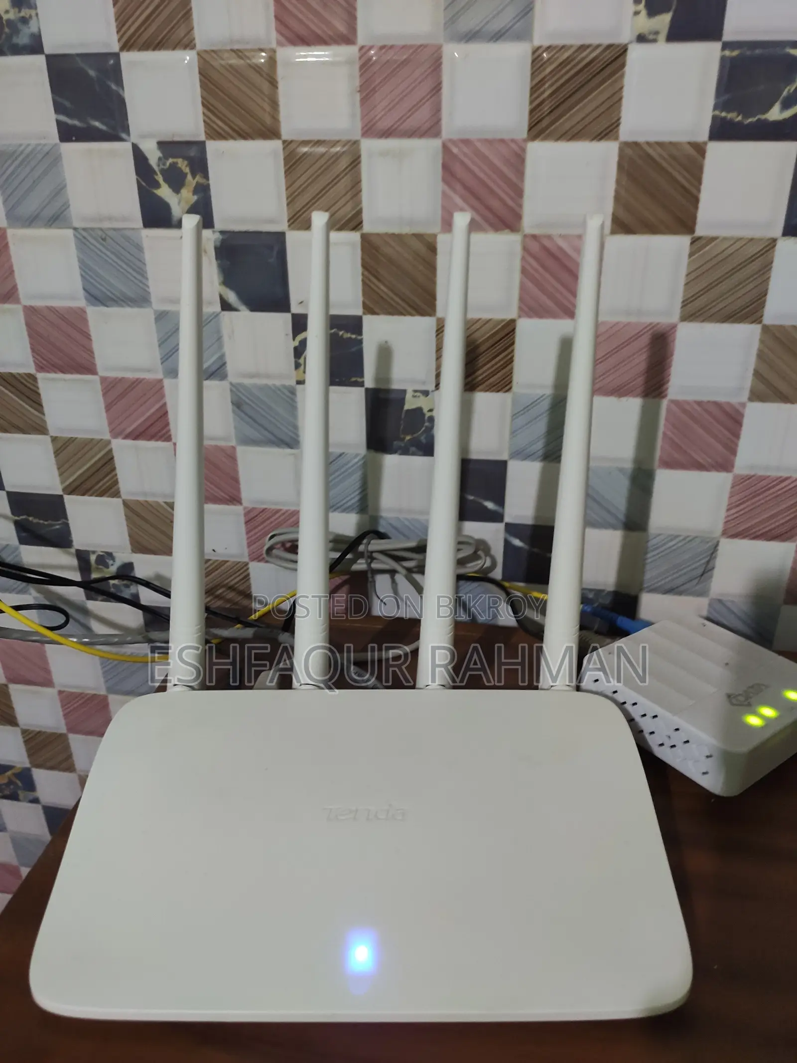 Tenda F6 3 Month Used Warranty Available