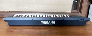 YAMAHA PSR-3 49-Key 100-Voice Keyboard (Made in JAPAN)