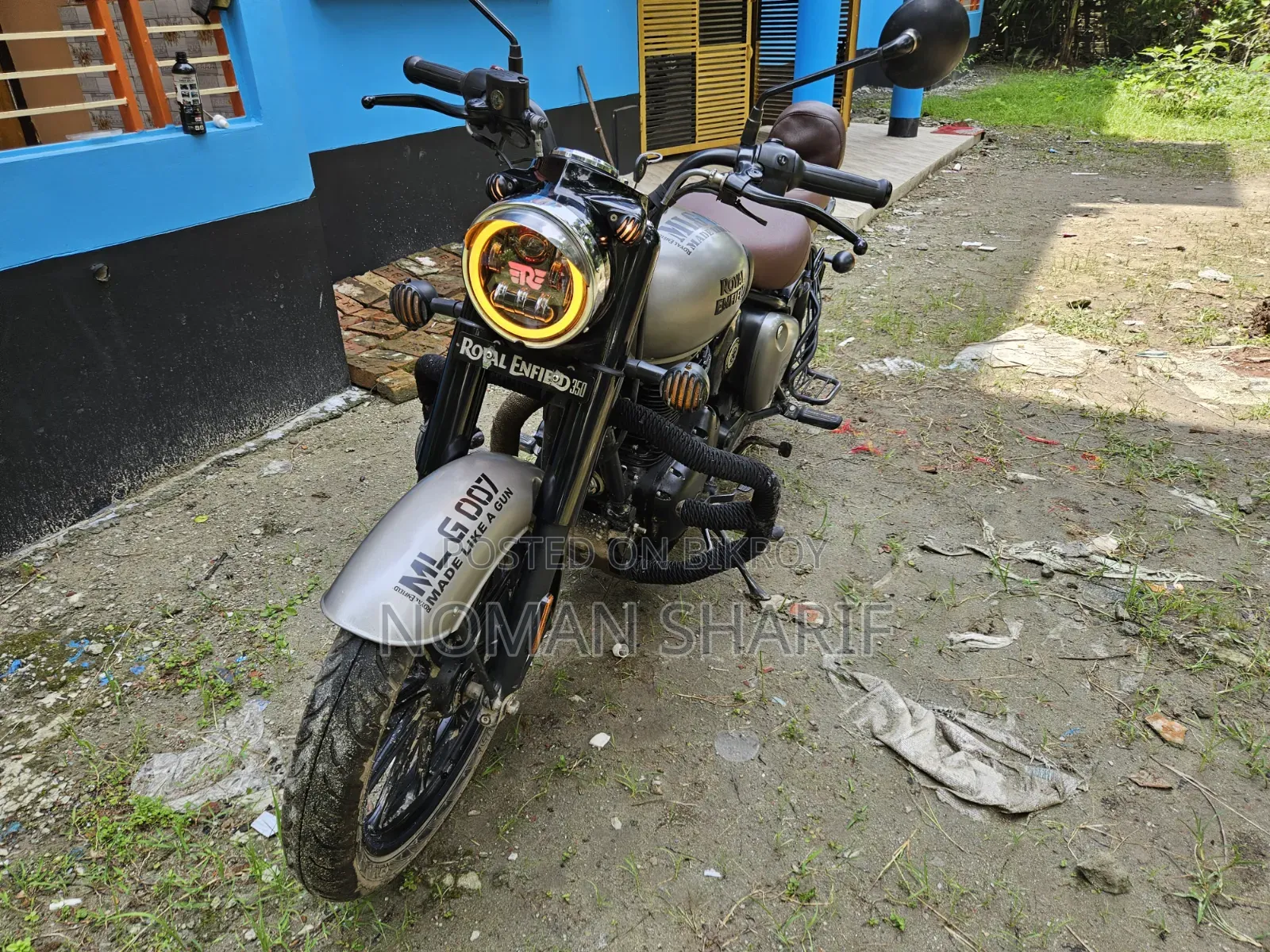 Royal Enfield Classic 350 2025 Gray