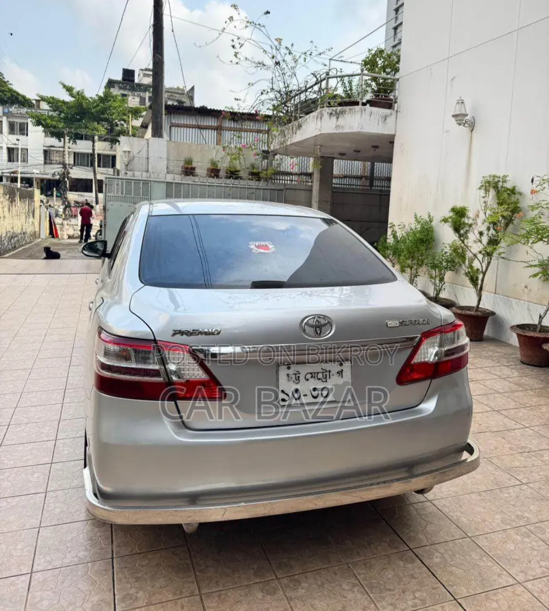 Toyota Premio 1.5 Front-Wheel Drive 2013 Silver