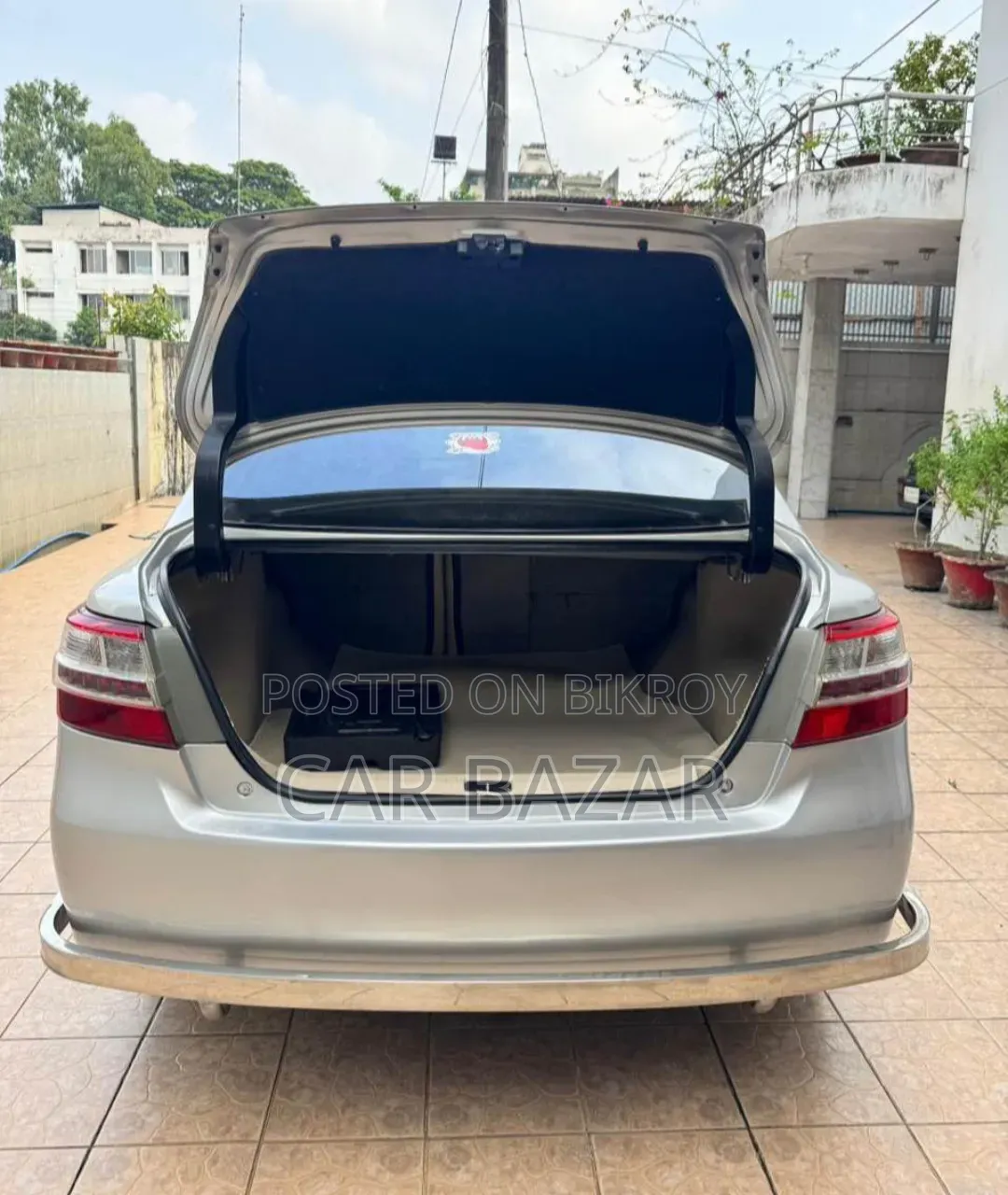 Toyota Premio 1.5 Front-Wheel Drive 2013 Silver