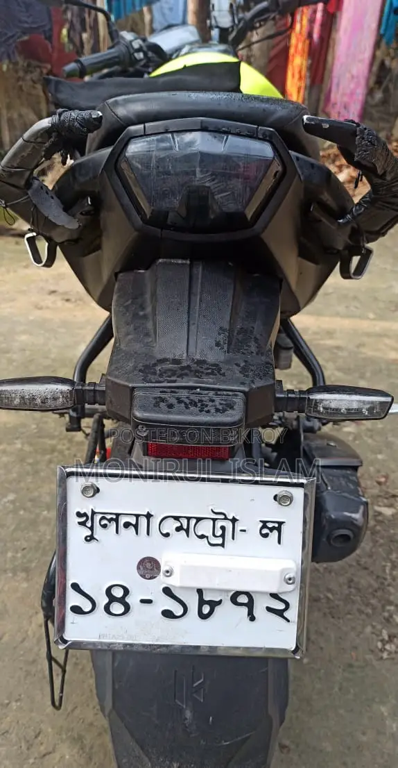 Hero Thriller 160R 4V 2025 Brown