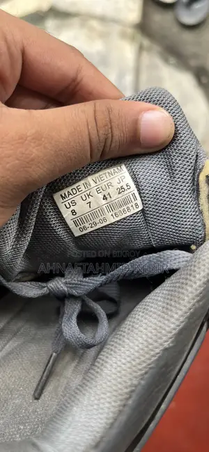 Used Air Shoe