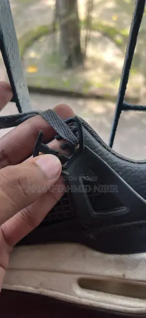Used Air Shoe
