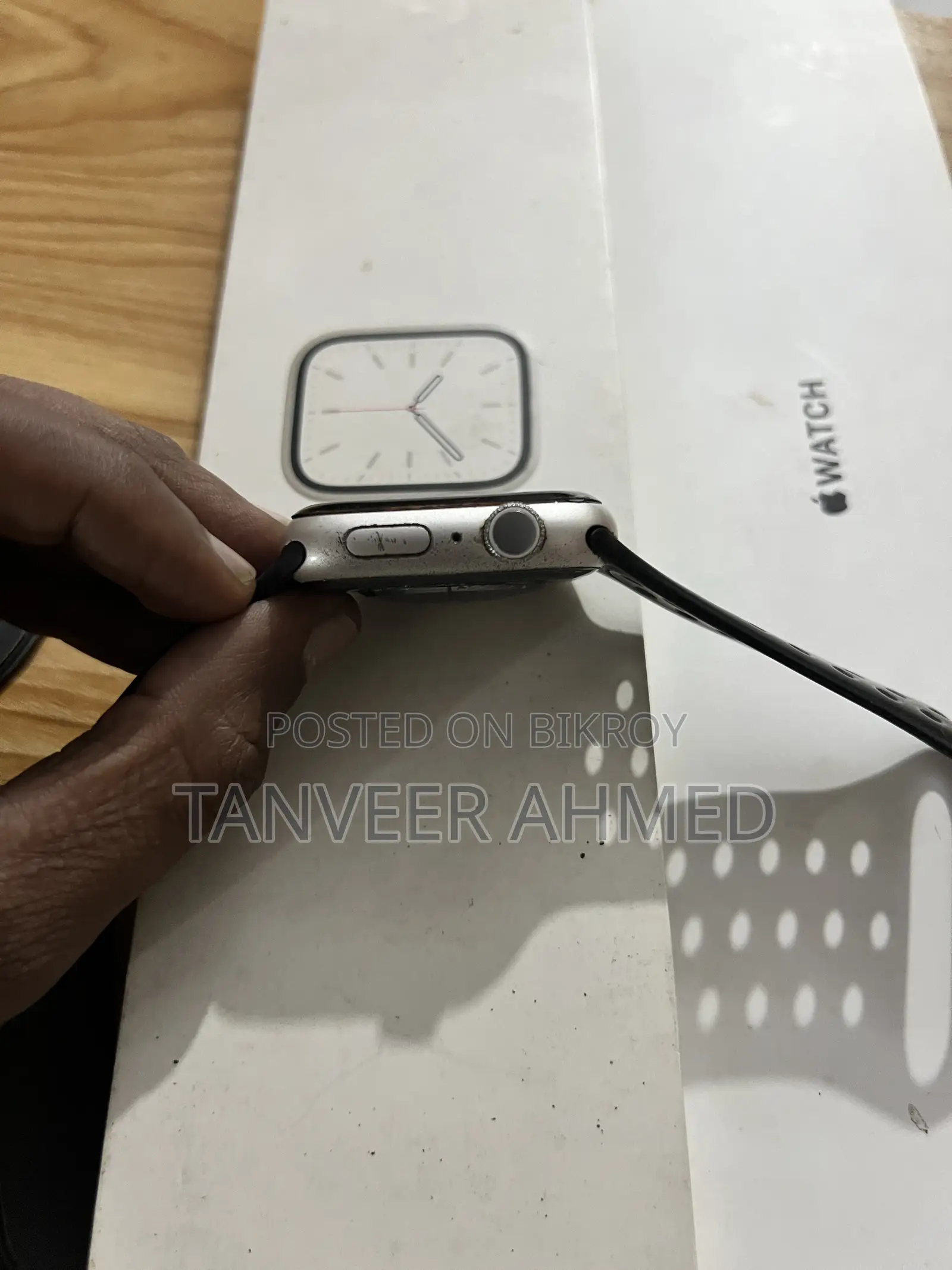 অ্যাপল ওয়াচ সিরিজ ৭ ৪৫মিমি সিলভার কালার জিপিএস
