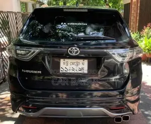 Toyota Harrier 2.0 2014 Black