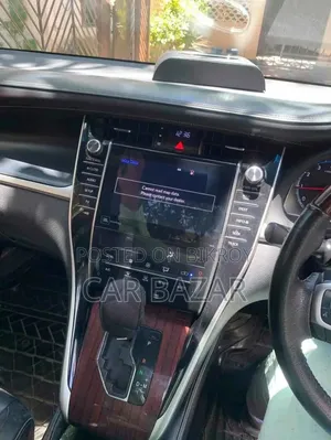 Toyota Harrier 2.0 2014 Black