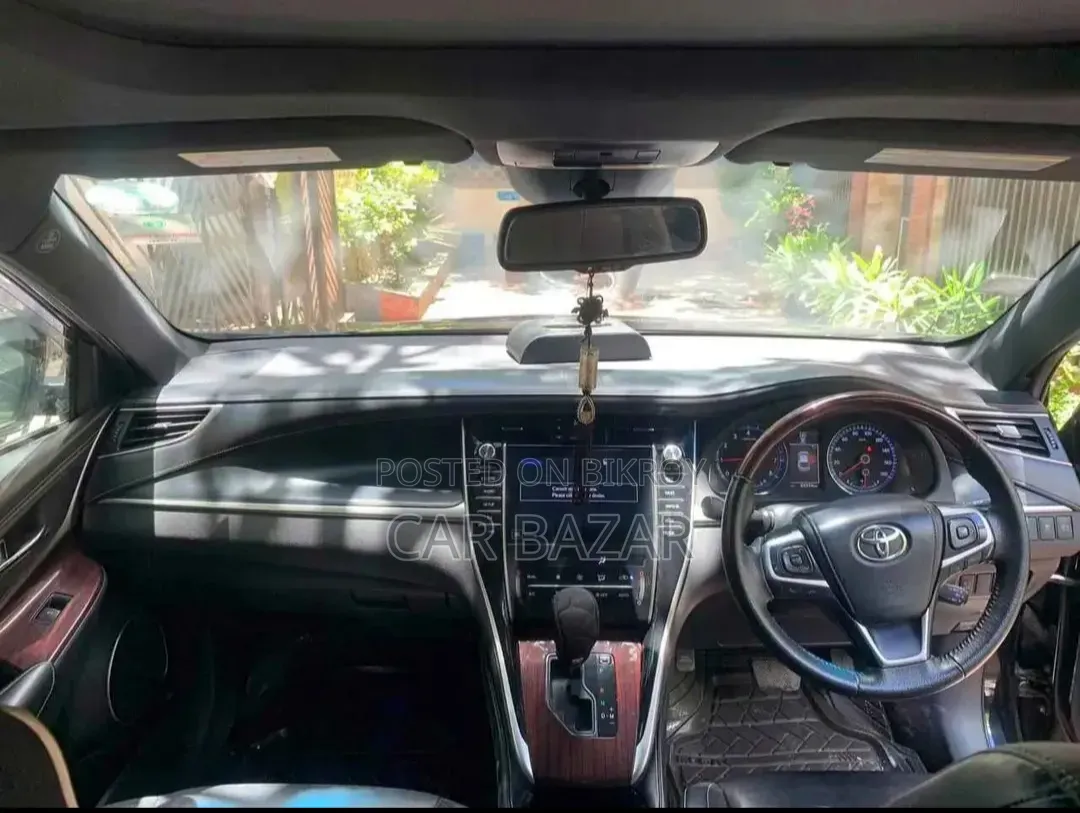 Toyota Harrier 2.0 2014 Black