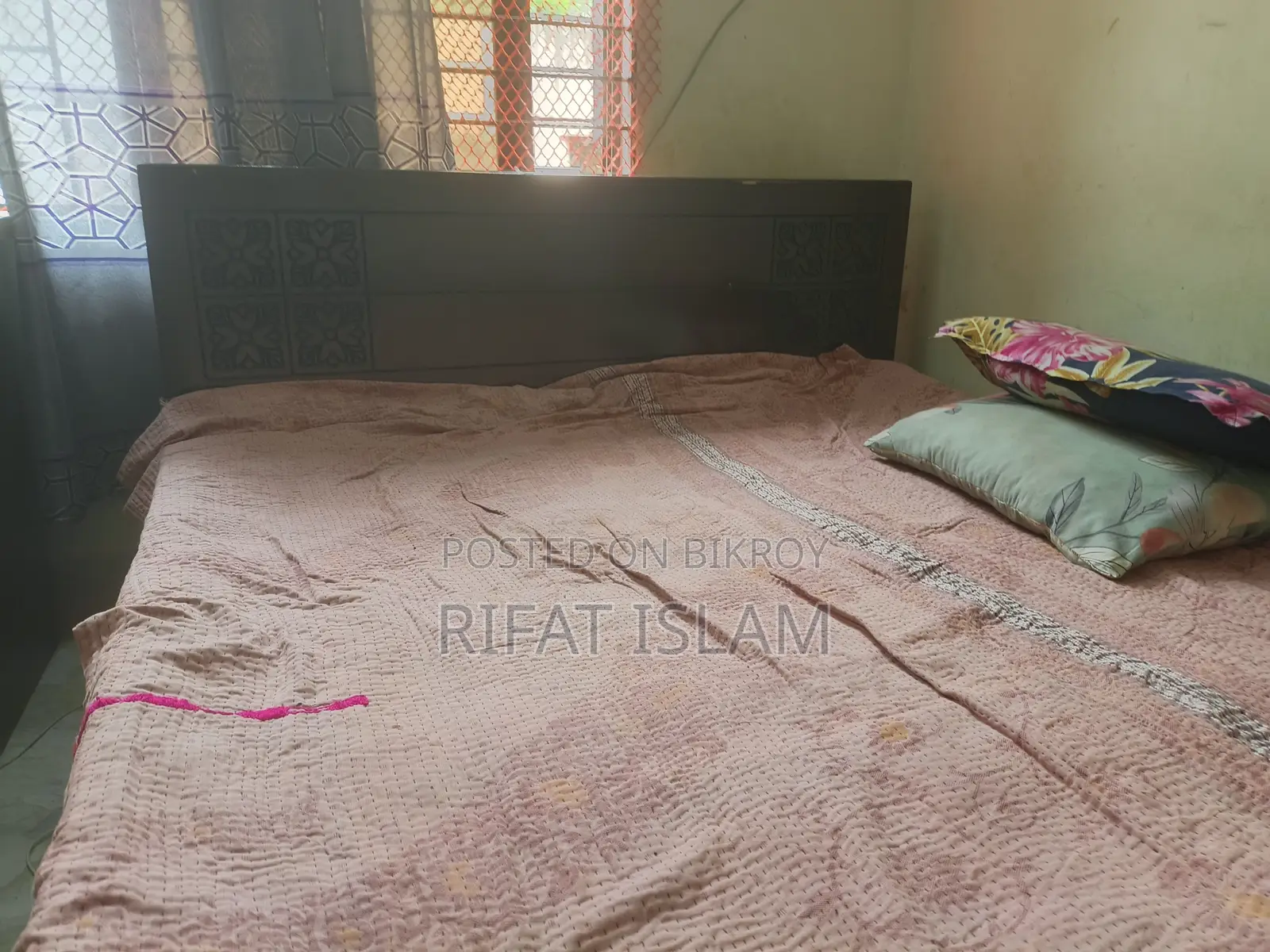 ফুল ফার্নিশড ফার্নিচার কালো কাঠের