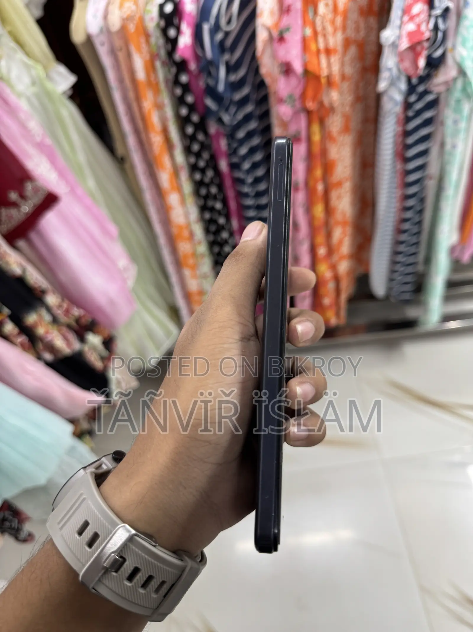 iQOO Z10x 128 GB Black