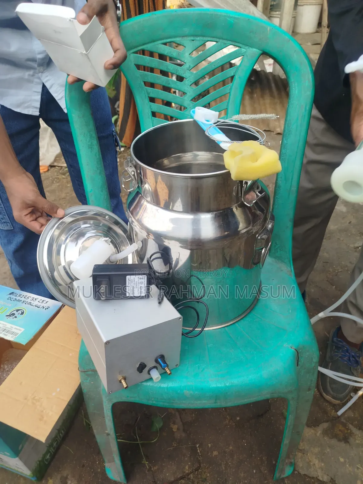 Cow Milking Machine