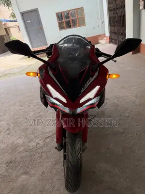 Honda CBR 2022 Red