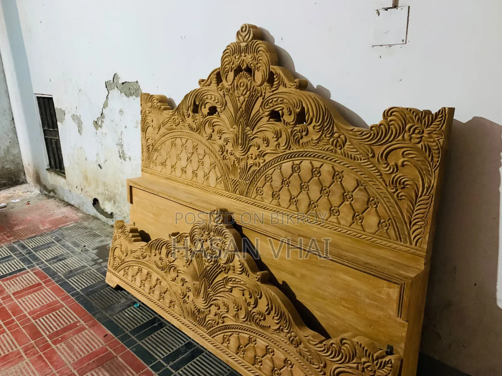 Teak Wood Bed For Sale 6/7 Feet Semi Box