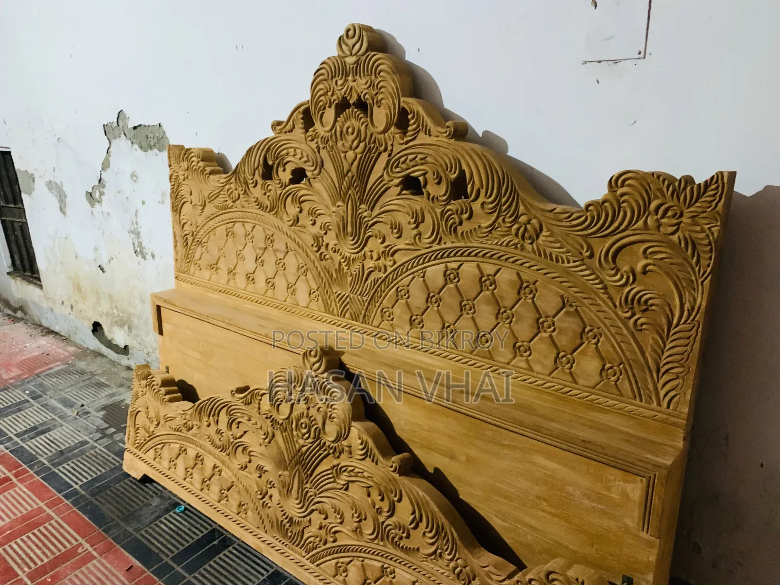 Teak Wood Bed For Sale 6/7 Feet Semi Box