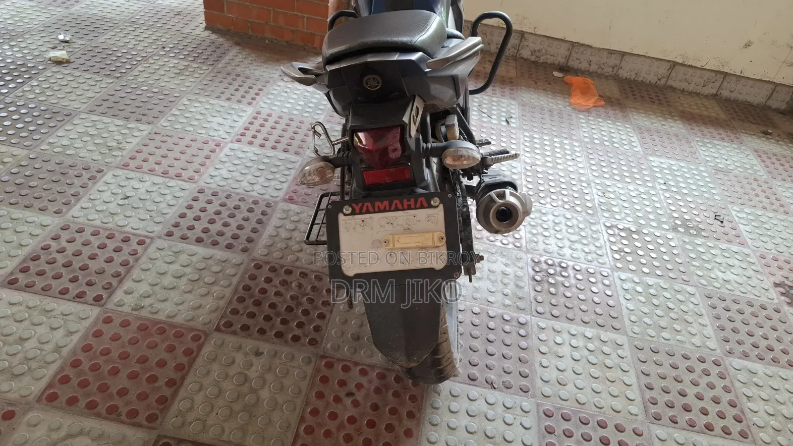 ইয়ামাহা এফজেড ২০১৯ নীল