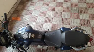 ইয়ামাহা এফজেড ২০১৯ নীল