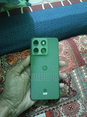 মোটোরোলা এজ ৭০ ২৫৬ জিবি সবুজ