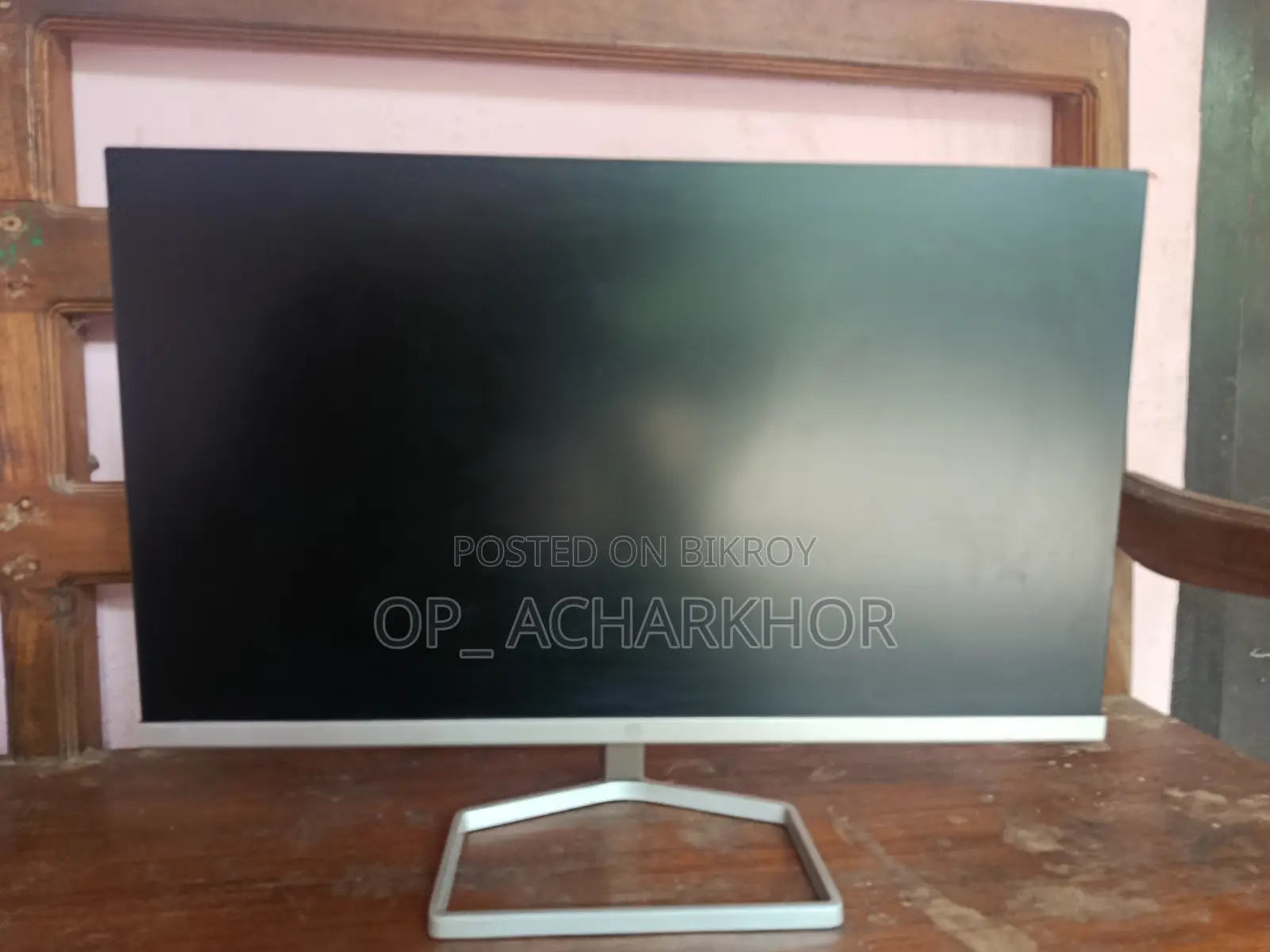HP M22f Monitor