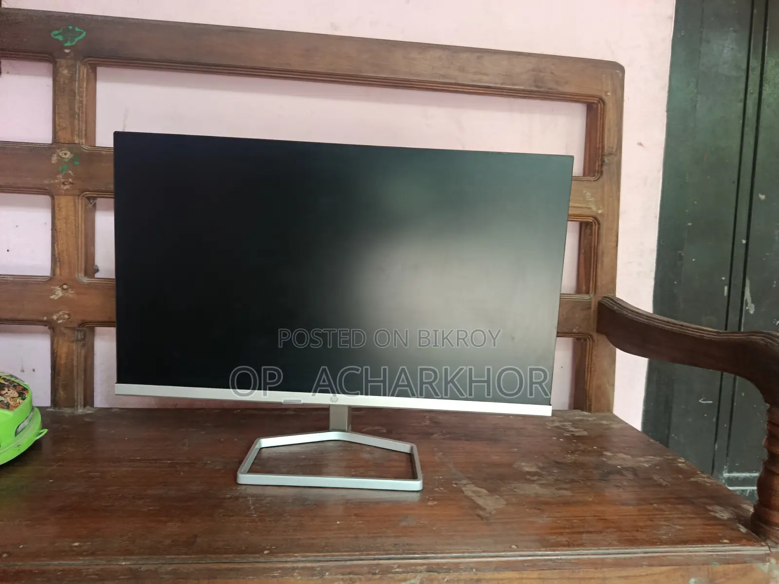 HP M22f Monitor