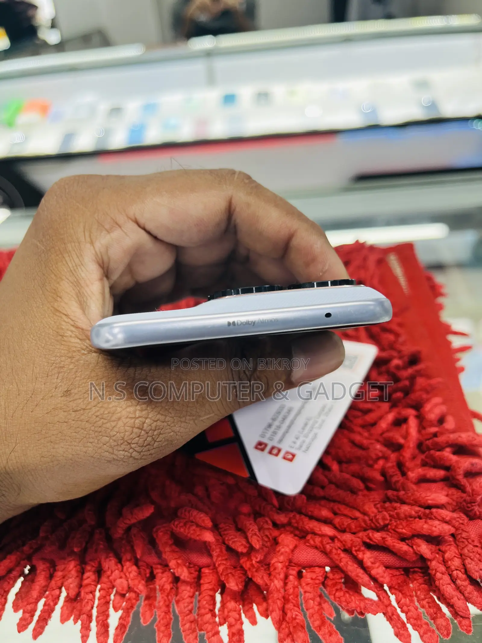 মোটোরোলা এজ ৭০ ফিউশন ২৫৬ জিবি
