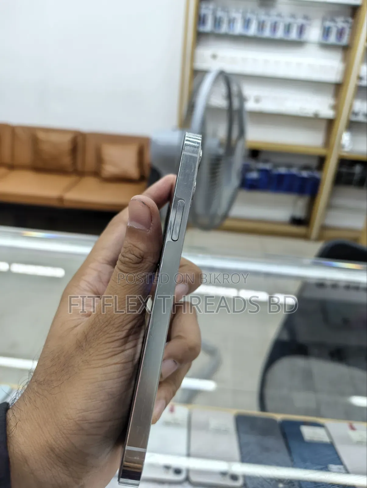 অ্যাপল আইফোন ১২ প্রো ১২৮ জিবি হোয়াইট