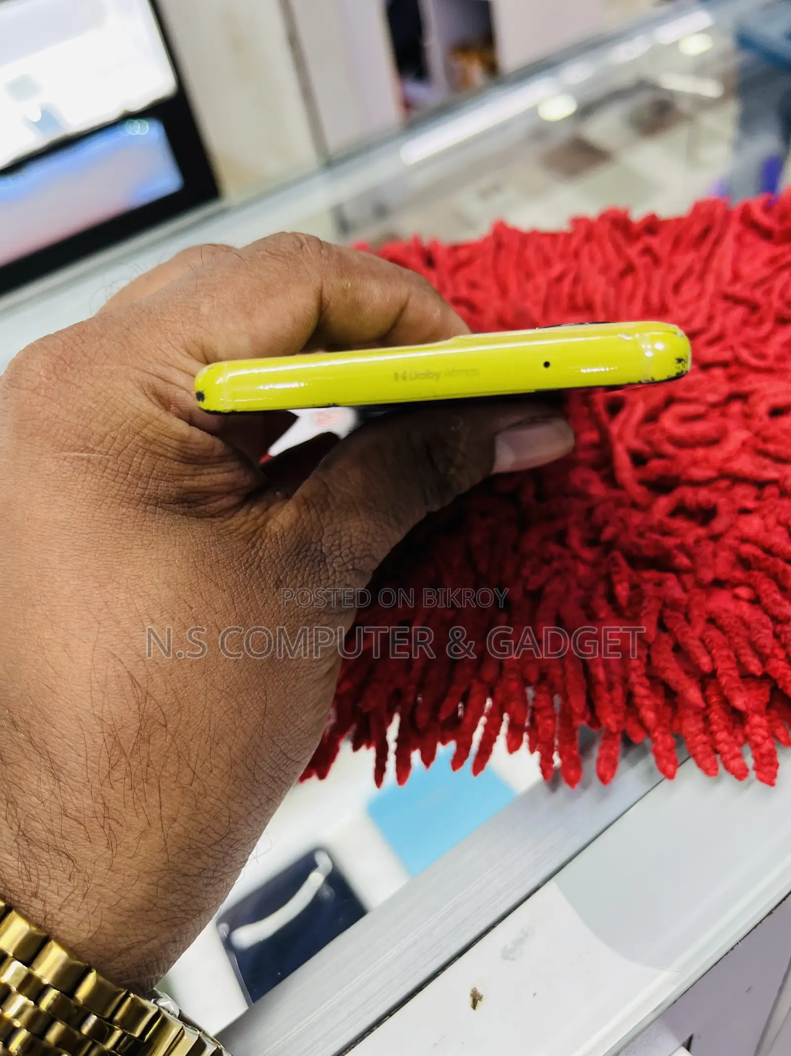 Motorola Moto G85 128 GB Yellow