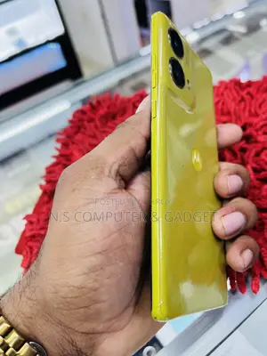 Motorola Moto G85 128 GB Yellow