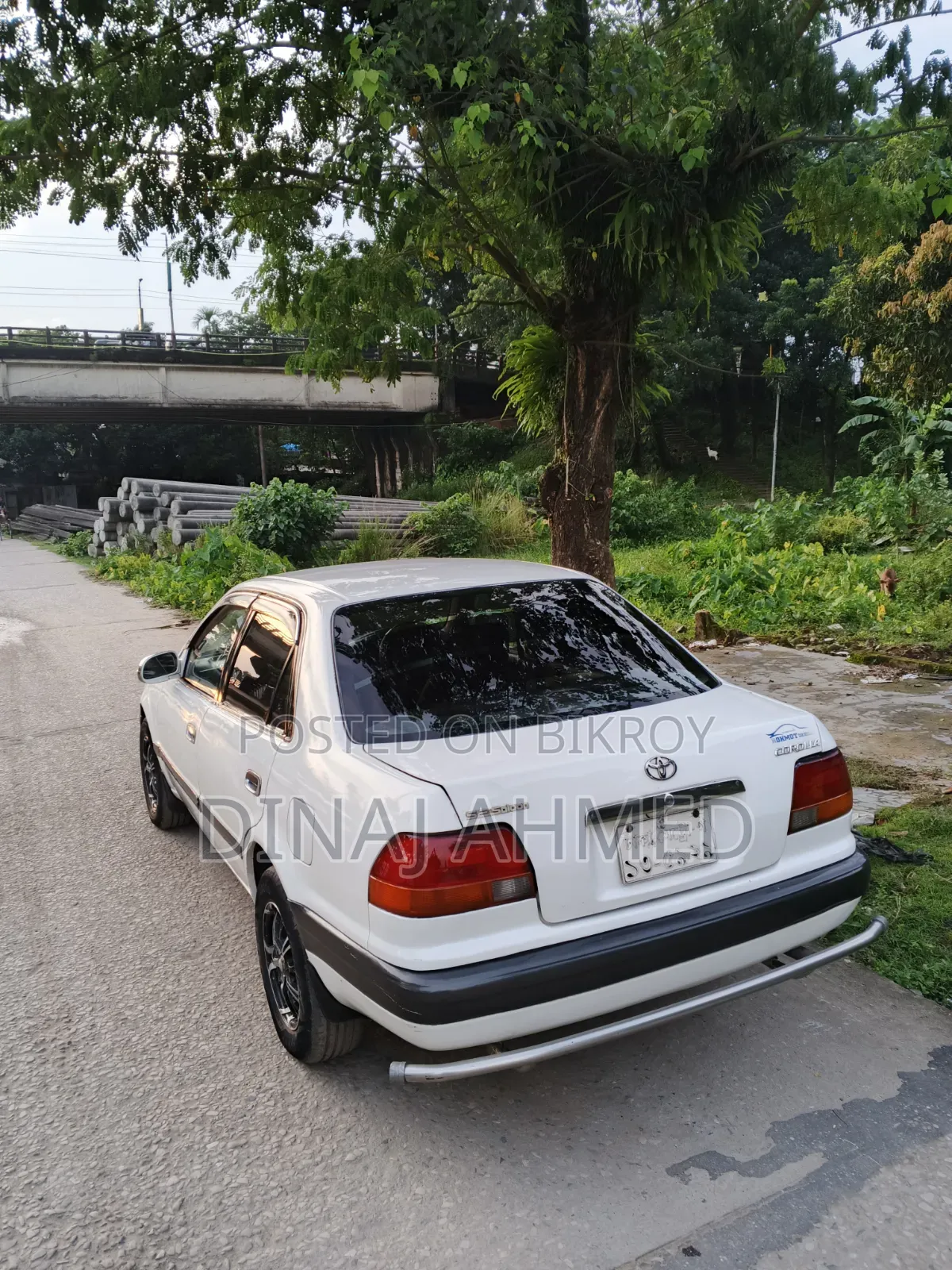 টয়োটা করলা ১৯৯৫ হোয়াইট