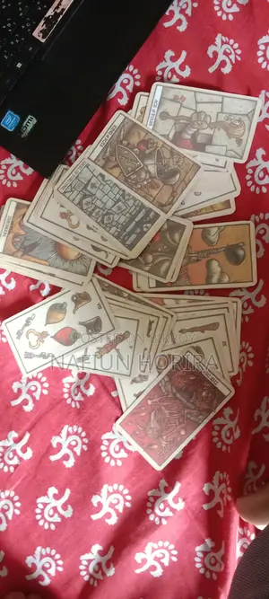 Labyrinth Tarot Card