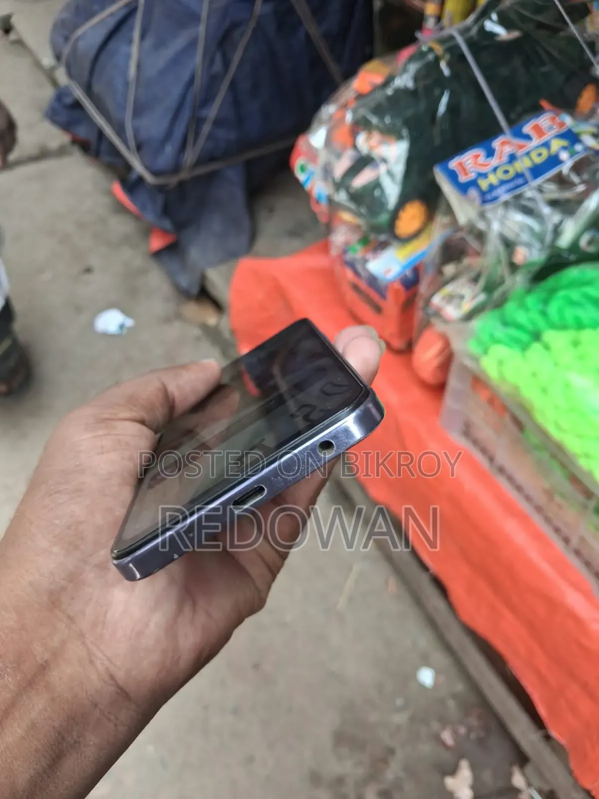 Vivo Y28s 128 GB Blue