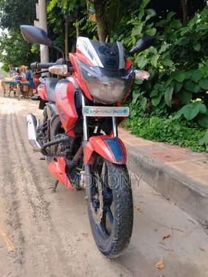 TVS Apache RTR 160 2V 2016 Red