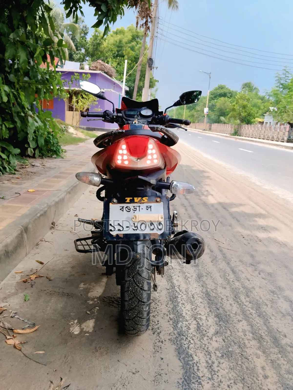 TVS Apache RTR 160 2V 2016 Red