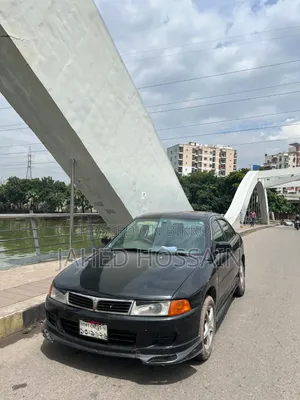 মিতসুবিশি ল্যান্সার ১৯৯৯ কালো
