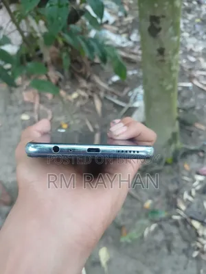 অপ্পো এফ৭ ৬৪ জিবি