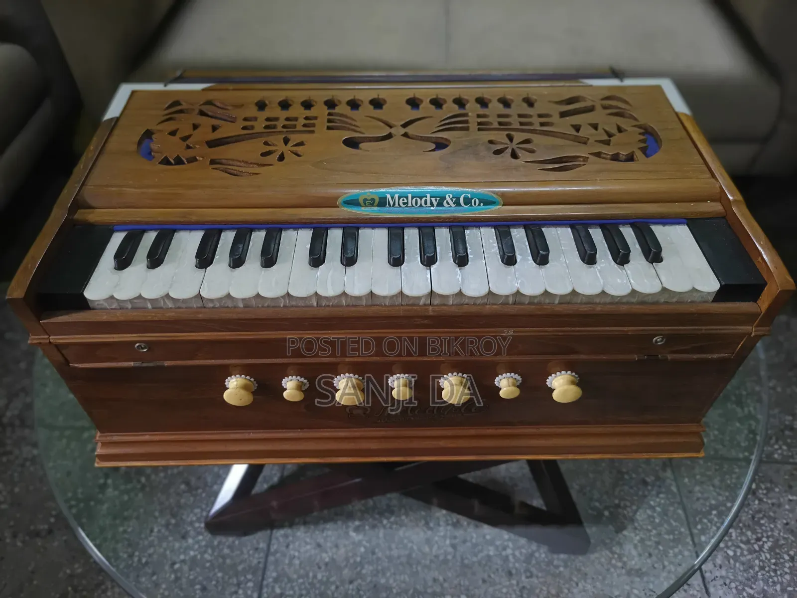 উডেন হারমোনিয়াম