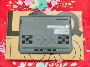 Laptop Lenovo LOQ 15AHP10 16GB Intel Core I5 SSD 512GB