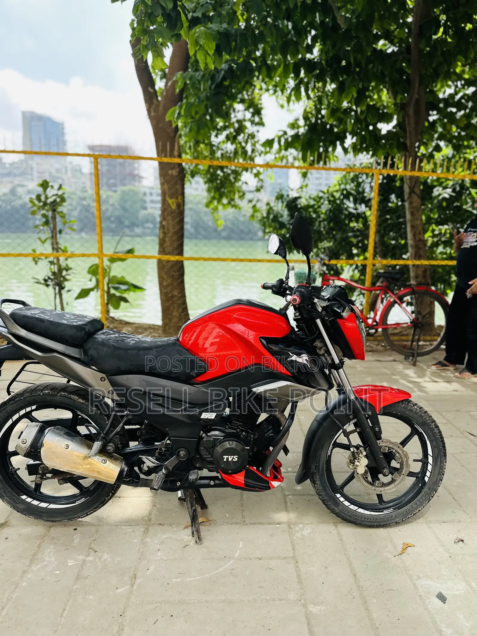 TVS Raider 125 2023 Red