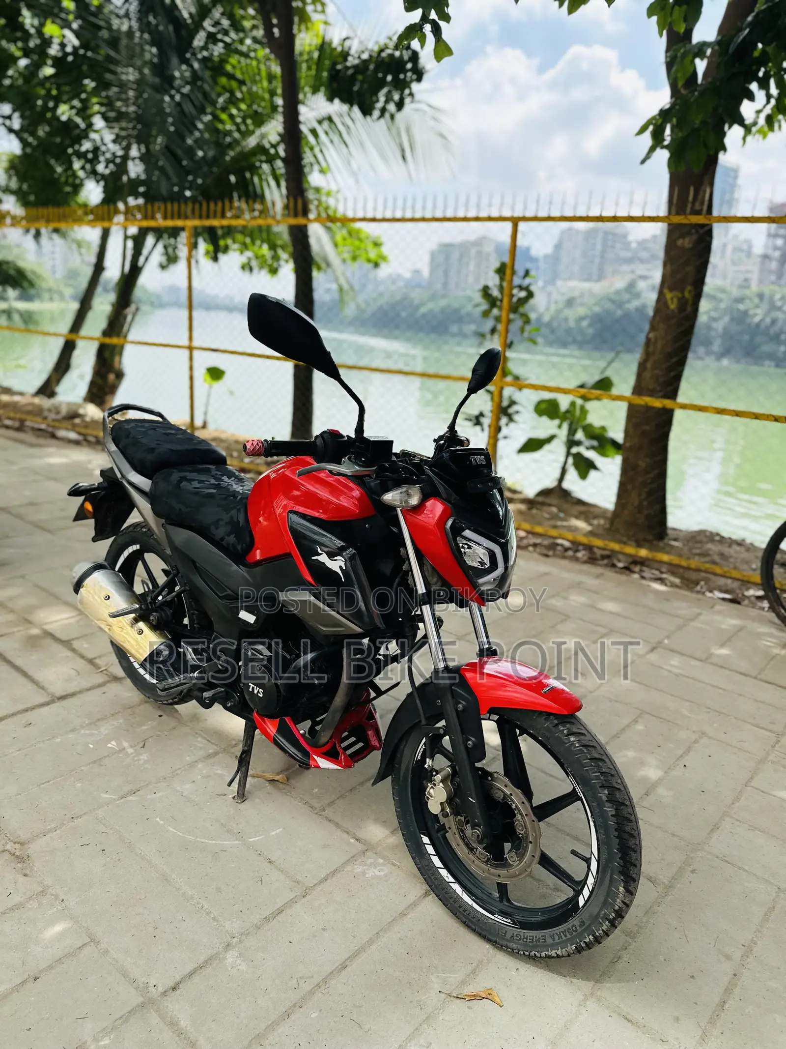 TVS Raider 125 2023 Red
