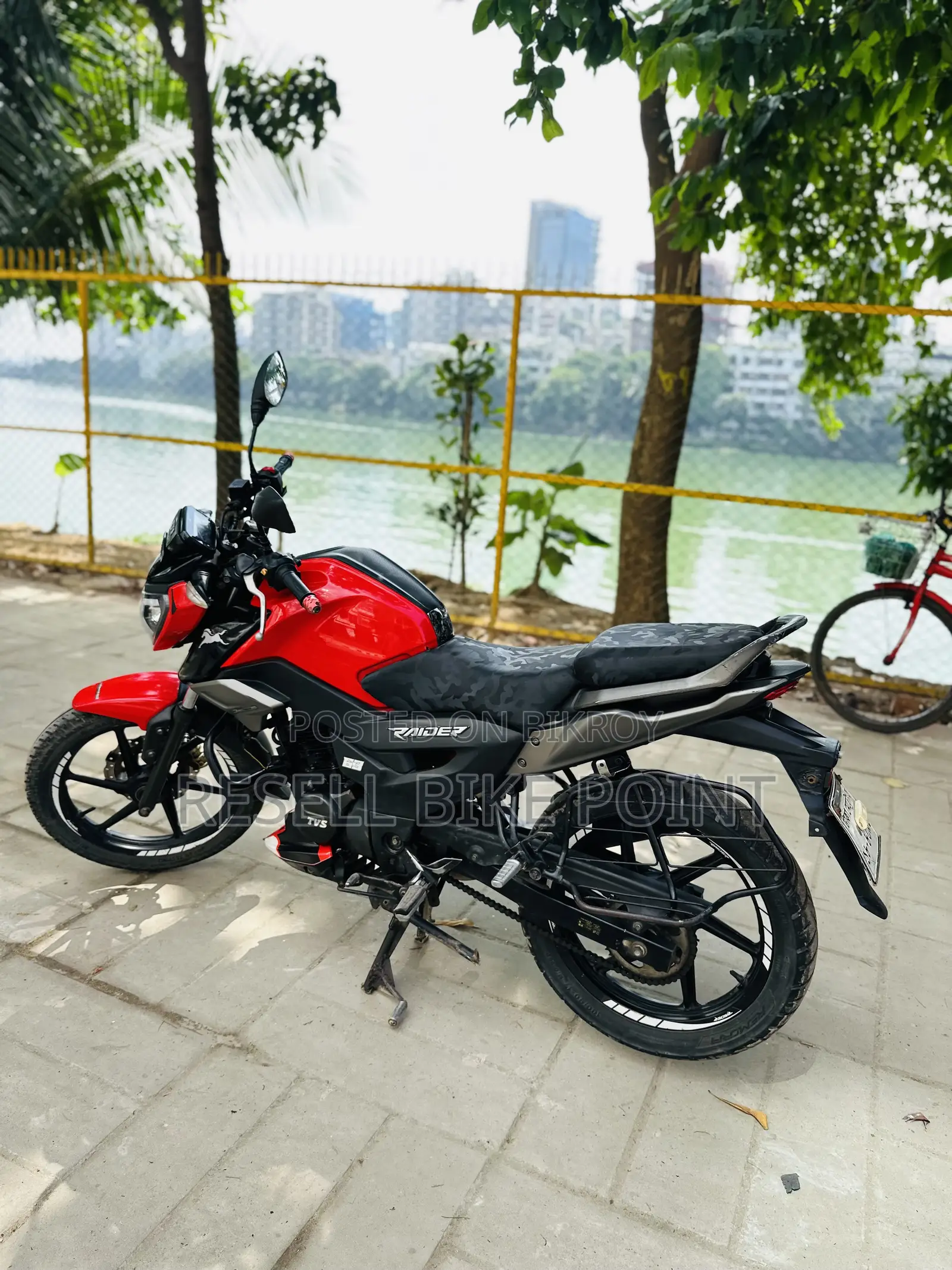 TVS Raider 125 2023 Red