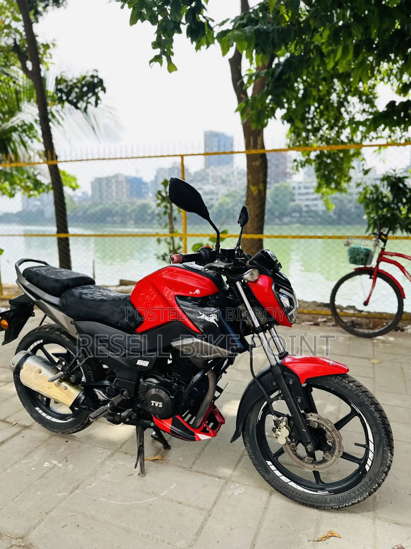 TVS Raider 125 2023 Red