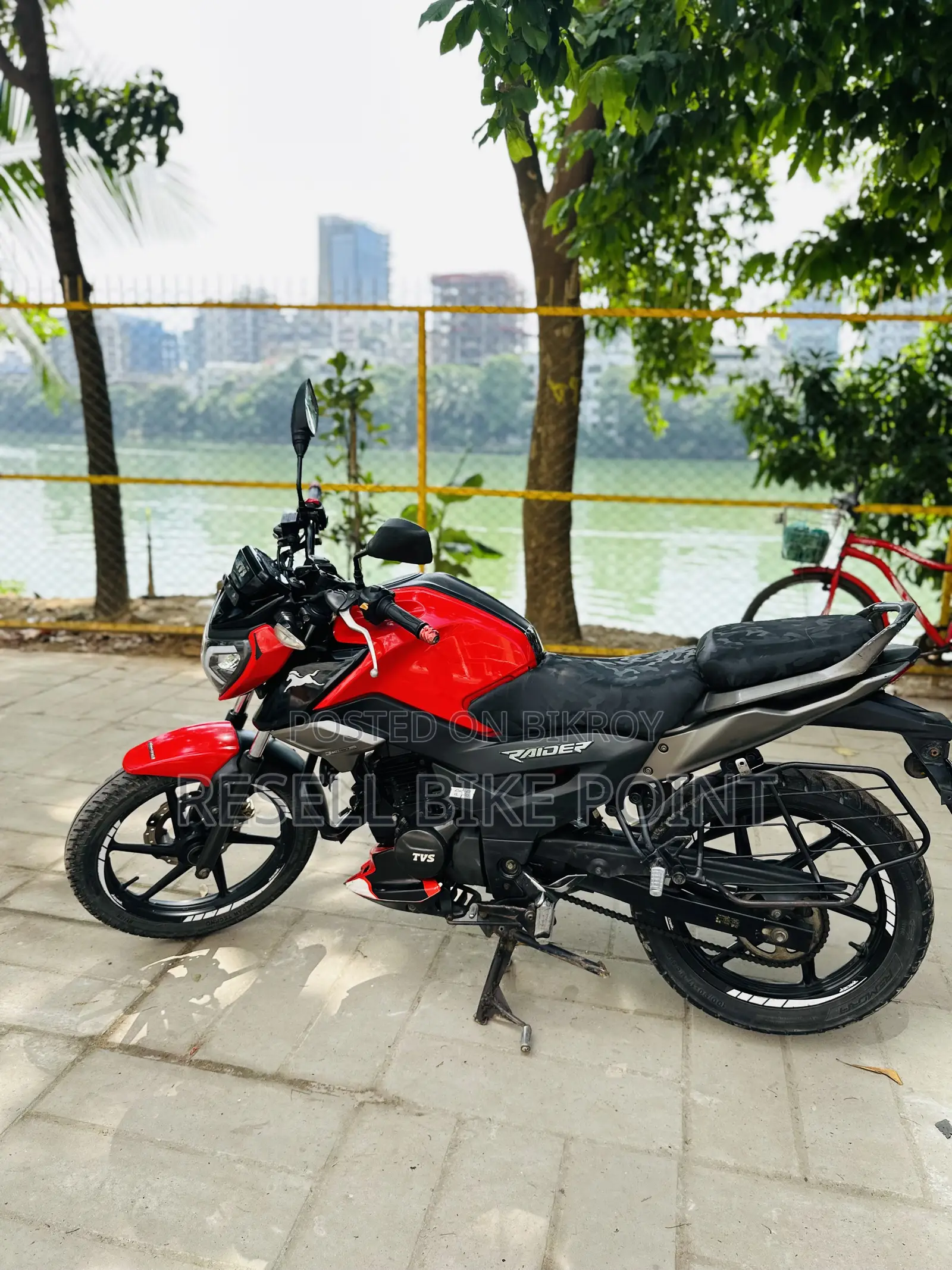 TVS Raider 125 2023 Red