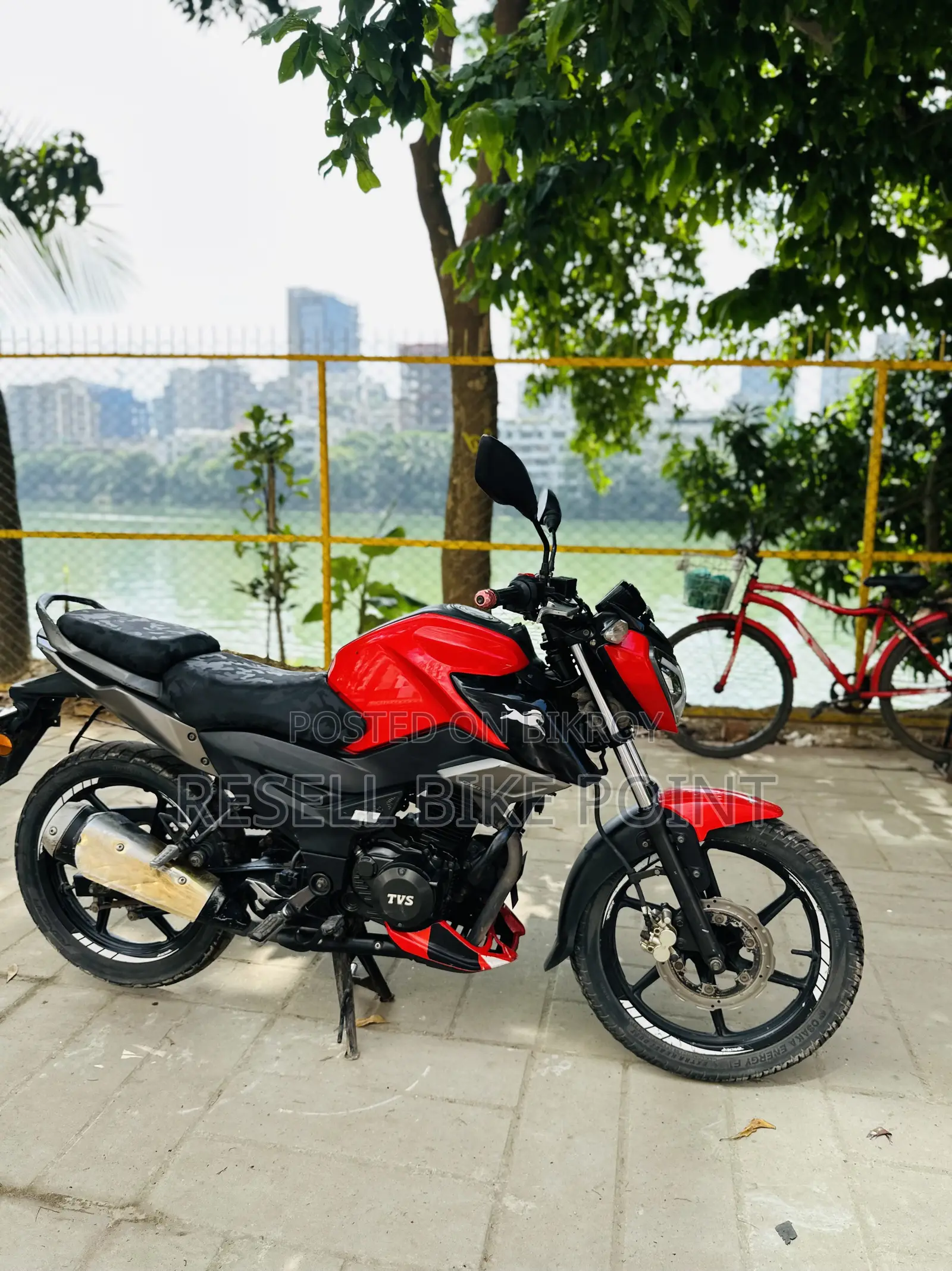 TVS Raider 125 2023 Red