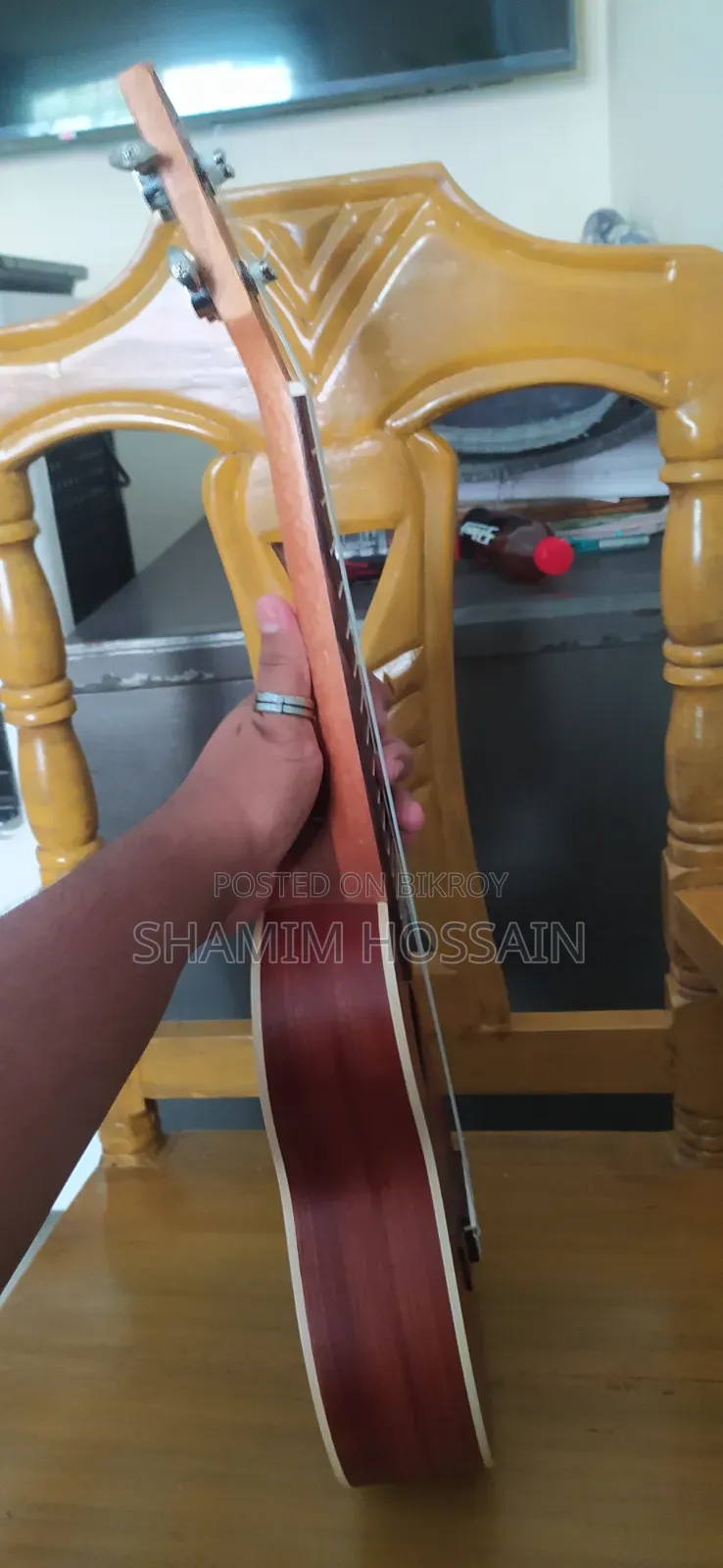 উকেলের ২৪ ইঞ্চি