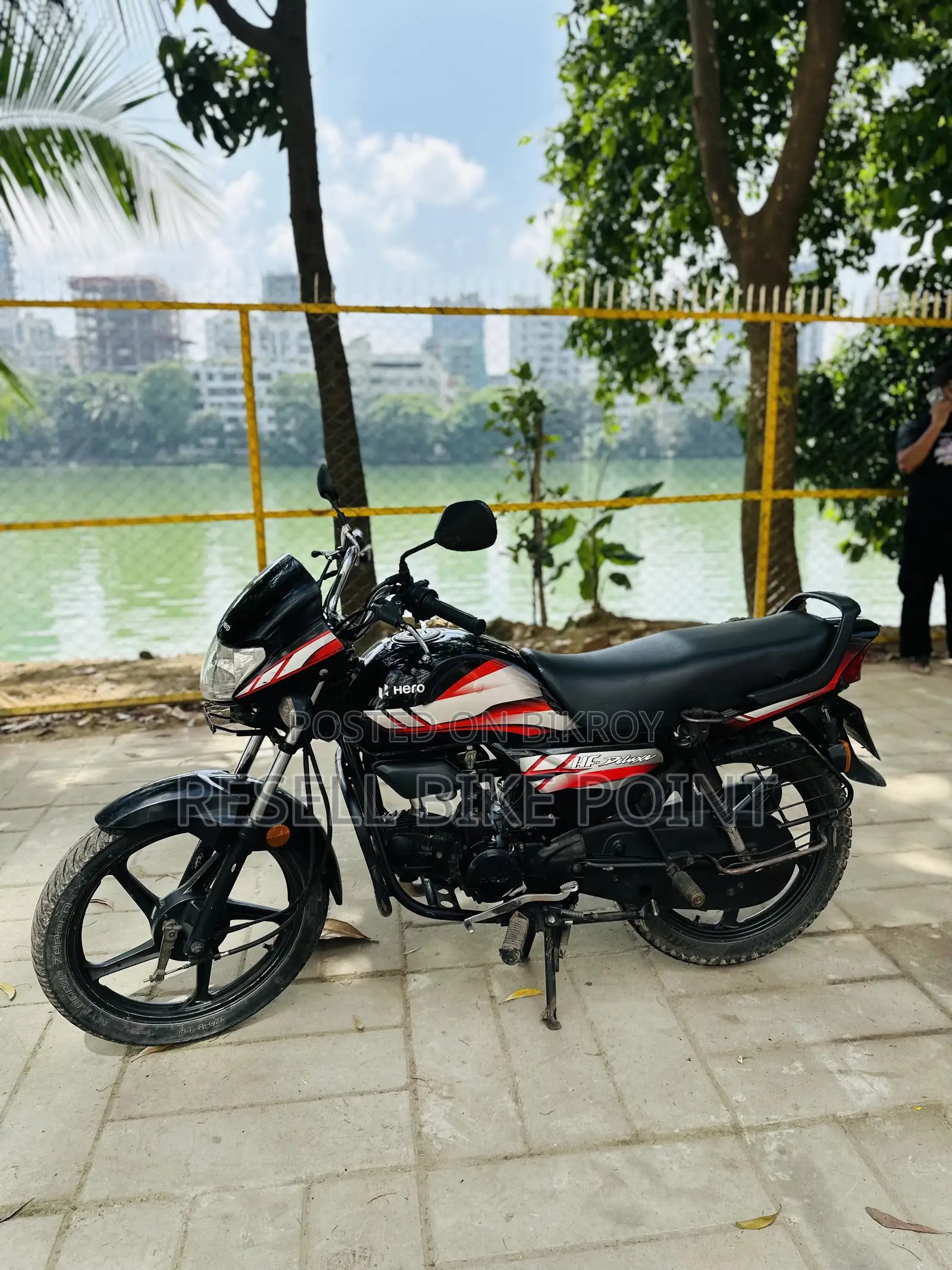 Hero HF Deluxe 2022 Black