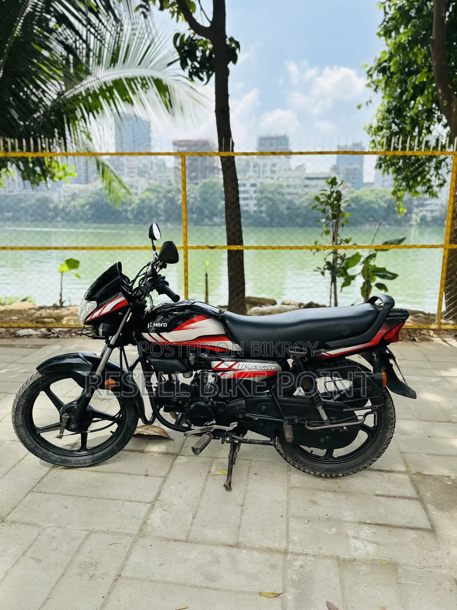 Hero HF Deluxe 2022 Black