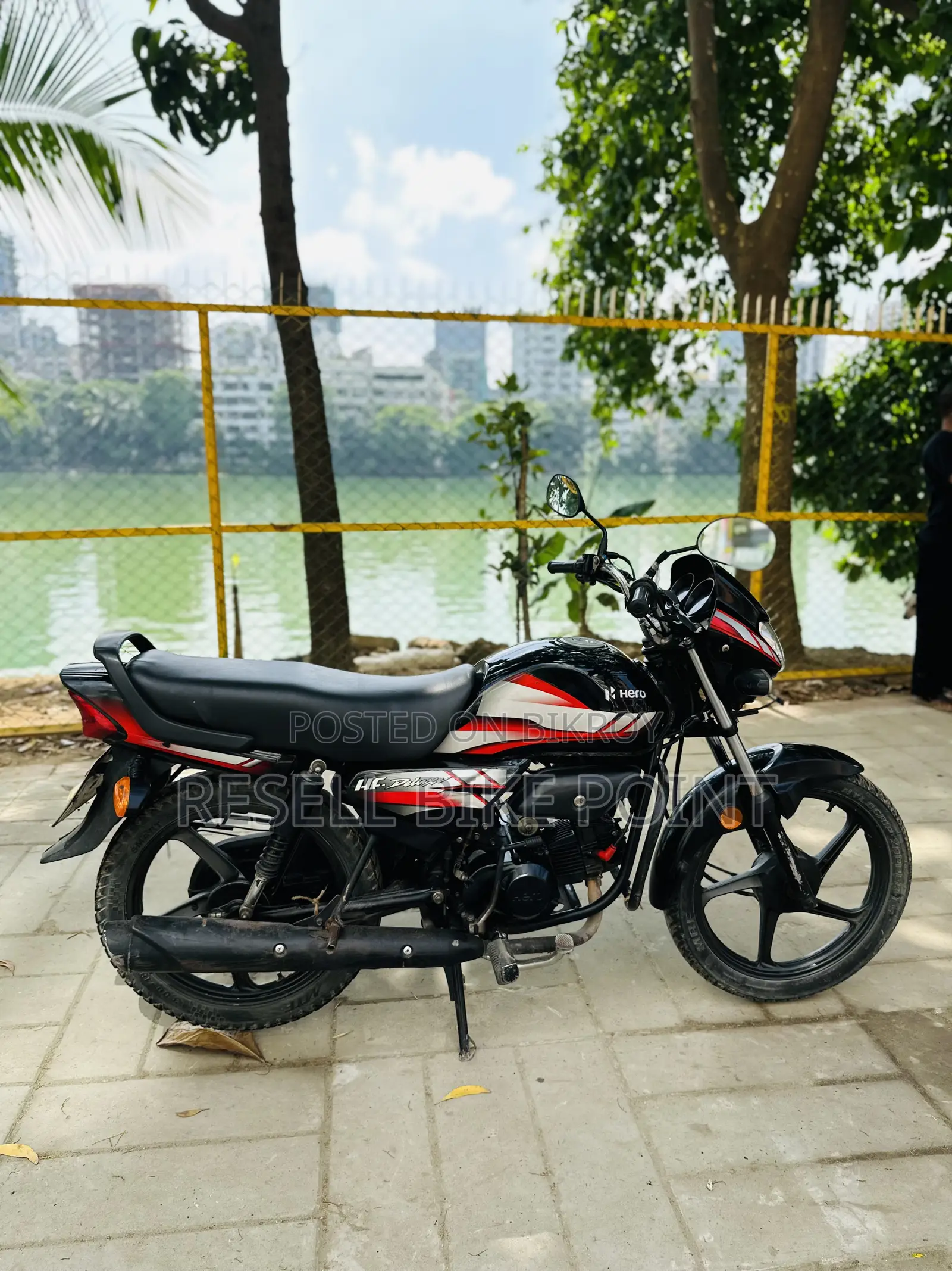 Hero HF Deluxe 2022 Black