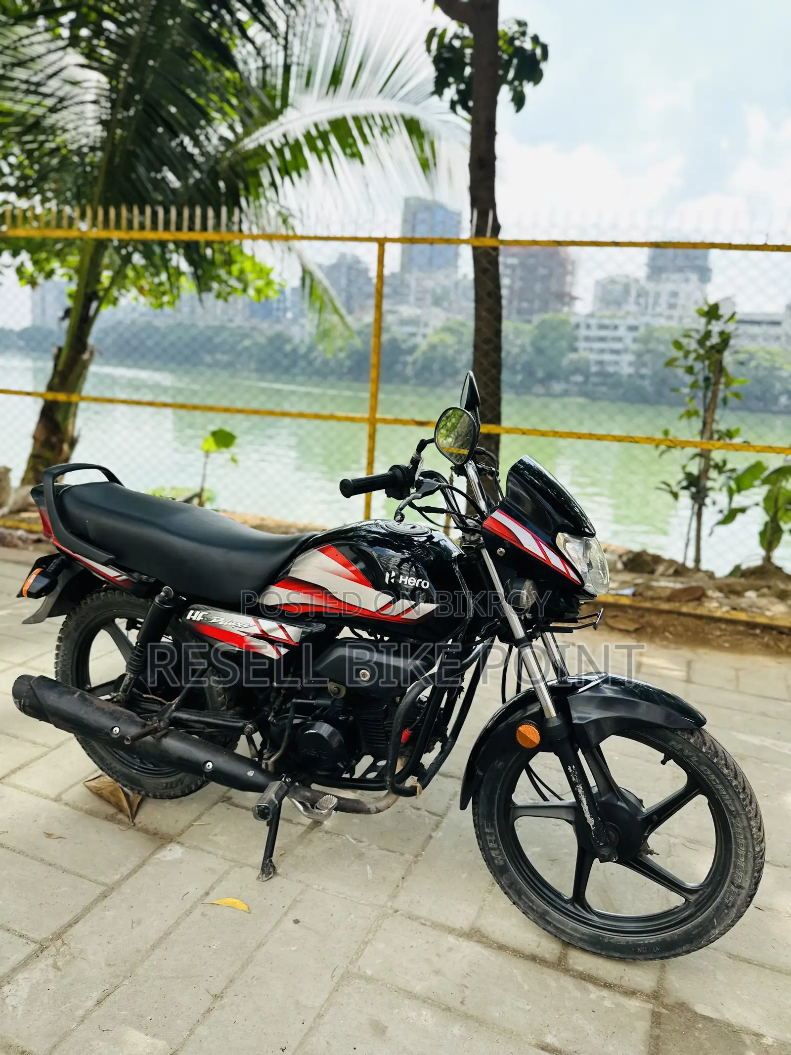 Hero HF Deluxe 2022 Black