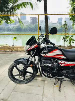 Hero HF Deluxe 2022 Black