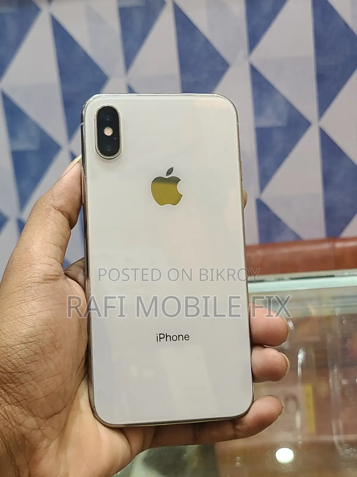 Apple iPhone X 64 GB White