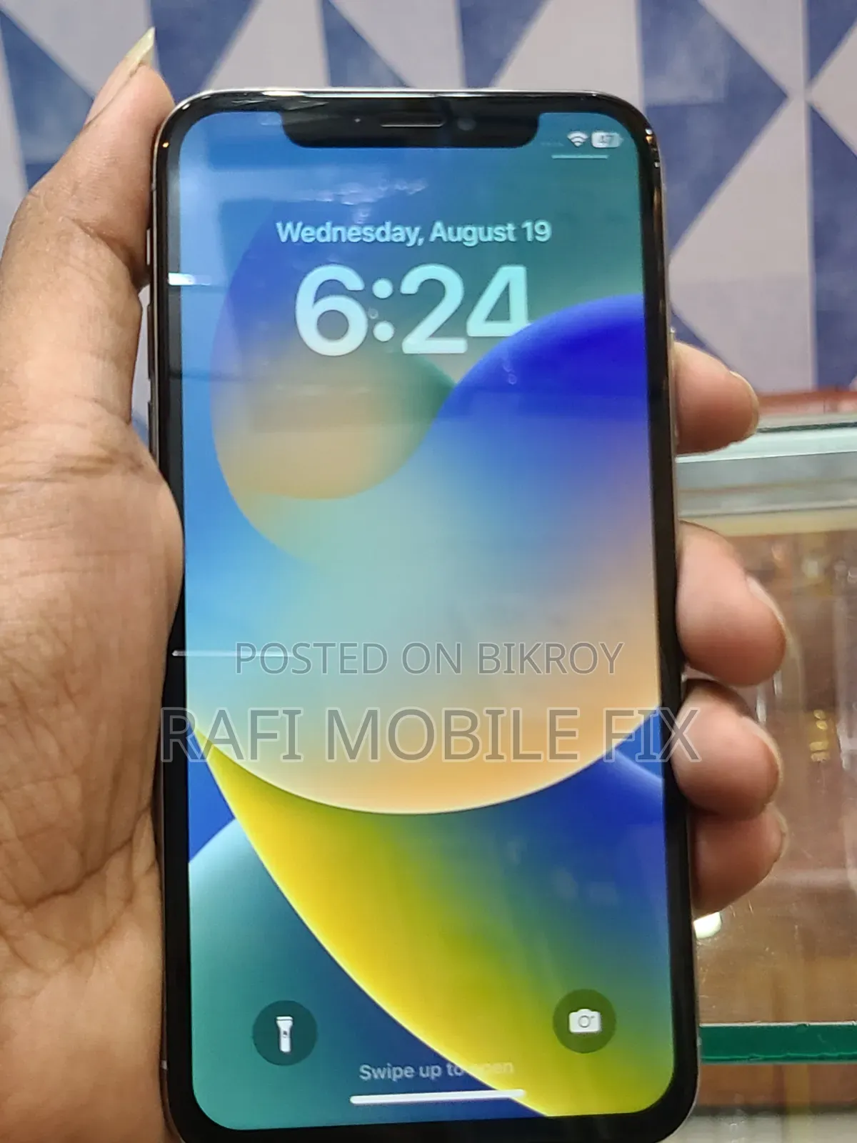 Apple iPhone X 64 GB White